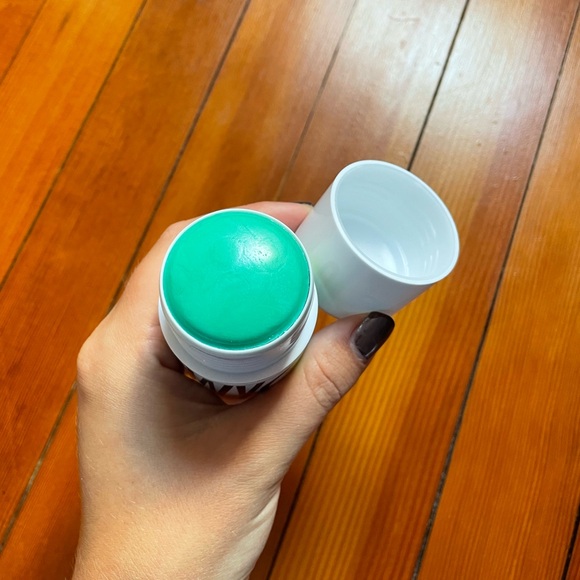 WYOS The Clean Sweep Gentle Face Cleanser Stick - Picture 4 of 4